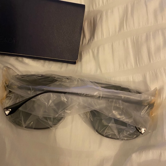 Fendi Dark Grey Gradient Aviator Sunglasses NWT